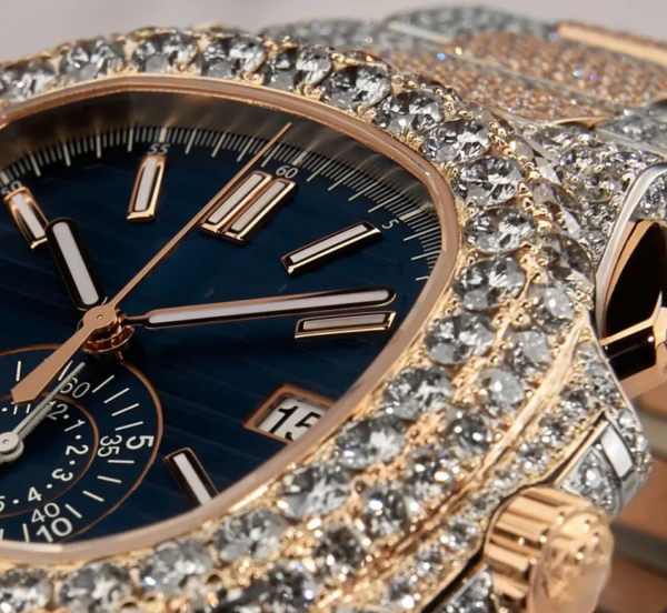 luxurious Iced out Studded Diamond Watch - Image 2