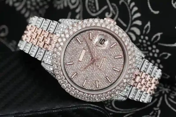 DAZZLING 41MM RAINBOW DIAL DIAMOND WATCH - Image 2